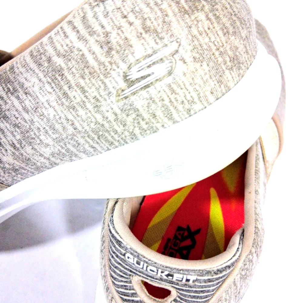 Skechers Women's Casual GogaMax Go Step Lite Walking Shoes Size 9.5